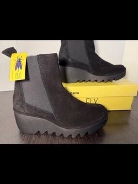 Fly London Bagu 233Fly Suede Leather Boots Black Oil Suede Womans EU 40/US 9.5